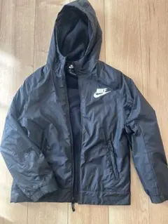 NIKE アウター　フリースジャンパー　M（140-150）