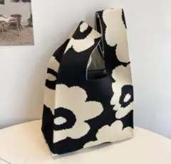 花柄　ニット　ミニトートバッグ　マリメッコ風　サブバッグ