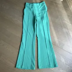INGNI センタープレス風パンツ フレアパンツ グリーン M