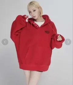 値下げ　AMUVLET LENIENT レッドパーカーのサムネイル