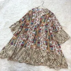 【チャイハネ】プリント　チュニック　総柄　七分袖　美品　トップス　スキッパーのサムネイル
