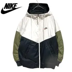 【美品】ナイキNIKE リバーシブル中綿ジャケット　筆記体ロゴ刺繍　M