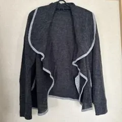 ダークグレー えり付き長袖カーディガンL ポケット2