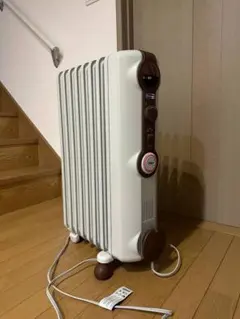 DeLonghi オイルヒーター JR0812-BR 本体のサムネイル