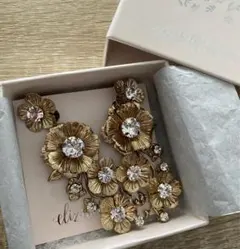 Clematis Climber Chandelier イヤリング