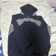Oakley フード付きナイロンジャケット Lサイズ　テック　新品