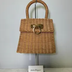 2026年最新】フェラガモ かご バッグの人気アイテム - メルカリ