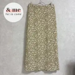 美品ルクールブラン　花柄Aラインロングスカート　ウエストゴム　ベージュ　ポケット