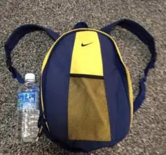 Nike ネイビー/イエロー 小型リュック 収納カバー付き