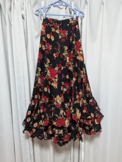 【値下げ中】フラメンコスカート 花柄 黒