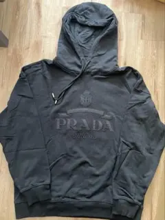 希少！良品！】 PRADA プラダ パーカー スウェット 刺繍 ブラック 