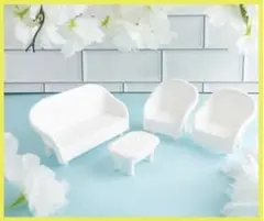 ミニチュア　ドールハウス　ディスプレイ　パーツ　☆ テーブルセット　椅子