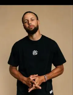 新品 LI-NING Curry Collection Tシャツ ブラック Mのサムネイル