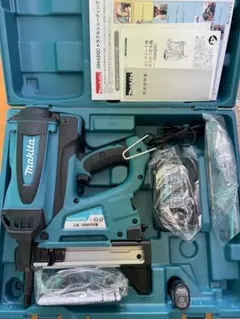 マキタガスネイラ 釘打ち機 GN420C - メルカリ