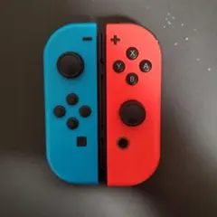 モ*カ様 Nintendo Switch Joy-Con 青と赤 青方に若干の癖