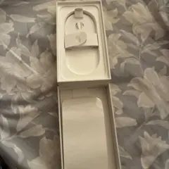 16e 販売ケース　iPhone 空箱