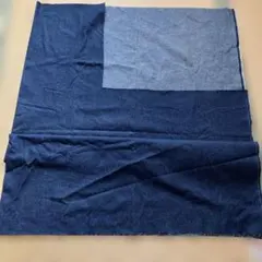 インディゴブルージーンズ素材生地（欠け有り）