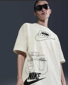 新品未使用　タグ付き　NIKE ナイキ　Tシャツ
