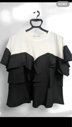 TRANOIトラノイバイカラーフリル半袖カットソー Tシャツのサムネイル