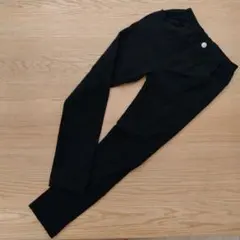 ブラック スリムフィット 長ズボン　150 　キッズ