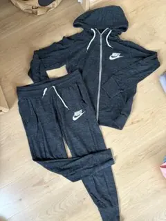 Item thumbnail for item cf3e48bb-0456-48fa-b0d3-0e80bdb94abc