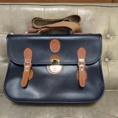 ショルダーバッグ 　スクールバッグ　 メッセンジャーバッグ A4