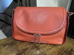 marc jacobs オレンジ レザー ショルダーバッグ フラップ付き
