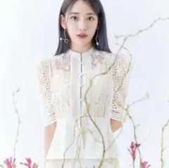 【美品】リリーブラウン　宮脇咲良コラボ　スイッチングトップス