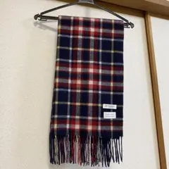 紺と赤のチェックマフラー