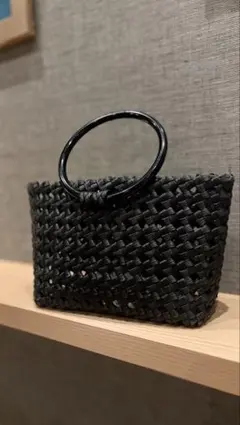 Item thumbnail for item 5684988b-7da3-4ae5-93d0-5c61a0ecd9d3