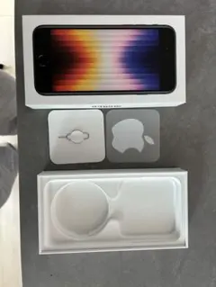 Apple iPhone SE (第3世代) ブラック 本体