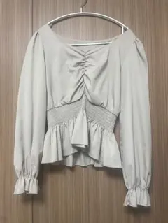 INGNI ベージュ フリル付きブラウス　フリーサイズ