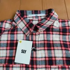 【新品タグ付】SLY スライレッドネイビーチェック綿 長袖シャツ、ネルシャツ