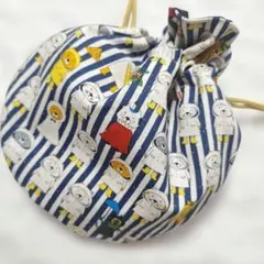 丸型巾着 巾着袋 ポーチ まんまる巾着 ねこ柄 ねこの不時着 - メルカリ