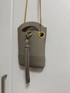 Chloé フリンジ付きショルダーバッグ　グレージュのサムネイル