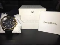 DIESEL 黒×金アノログ腕時計