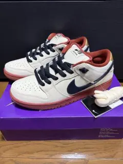 Nike SB Dunk Low Pro 