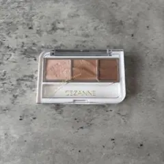 CEZANNE ライティングアップアイシャドウ 01 ロイヤルベージュのサムネイル
