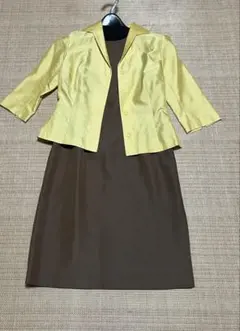 ボッシュ　イエローサテンジャケットとブラウンワンピースセットアップ