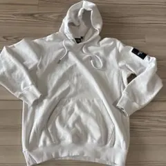 ホワイトフード付きパーカー