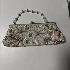 ビーズ刺繍クラッチバッグ