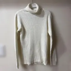 UNIQLO ホワイト タートルネック セーター S