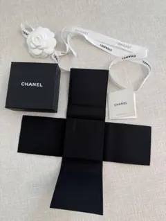 CHANEL ギフト箱とリボンセット ピアスケース