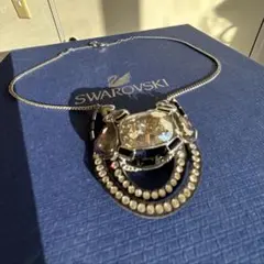 Swarovski クリスタルネックレス