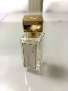 Maison Francis Kurkdjian À la rose 香水のサムネイル