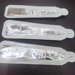 クリスチャンディオールカプチュールトータルヒアルショット サンプル　美容液×3包