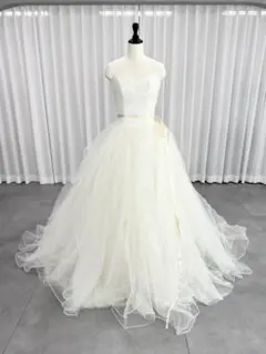 ハツコエンドウGigi風 ウェディングドレス プリンセスライン 結婚式 前