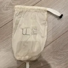 ユニクロULTRA LIGHT DOWN 衣類圧縮袋