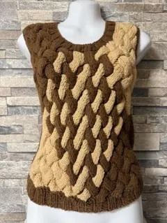 【新品】malo /マーロ　ノースリーブニット ブラウンベージュ 編み込み
