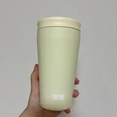 UNIQLO タンブラー 蓋付き クリーム色のサムネイル